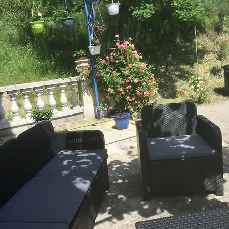 Bastide De Valverane 3* מנוסק