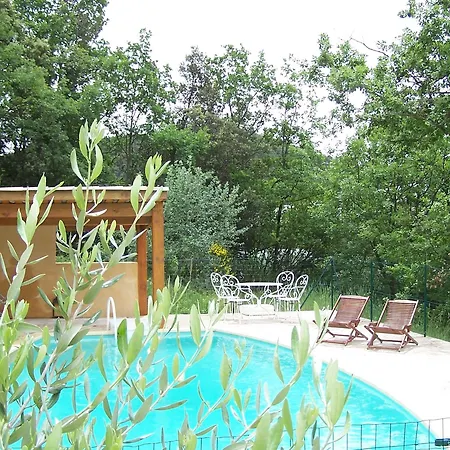 Bastide De Valverane 3* מנוסק